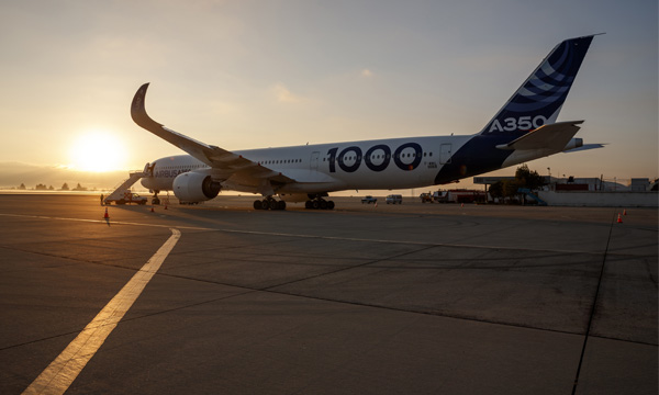 Comment Airbus arme la cabine de son long-courrier A350 pour contrer encore davantage le 777X