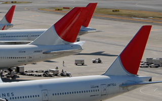 Japan Airlines dpose son bilan