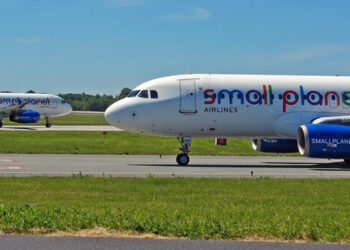 © Small Planet Airlines