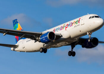 © Small Planet Airlines