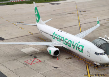 Un 737-800 de Transavia France à Orly la semaine dernière. La compagnie low-cost du groupe Air France-KLM est aussi en perte au troisième trimestre. Photo © Le Journal de l'Aviation - tous droits réservés