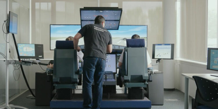 Exail donne plus de détails sur les simulateurs de vol du programme Mentor 2