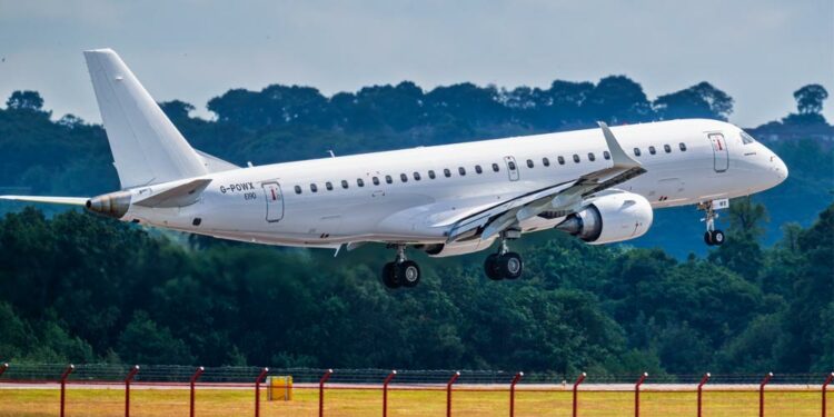 © Mark Bell – NCL Airpics / Titan Airways