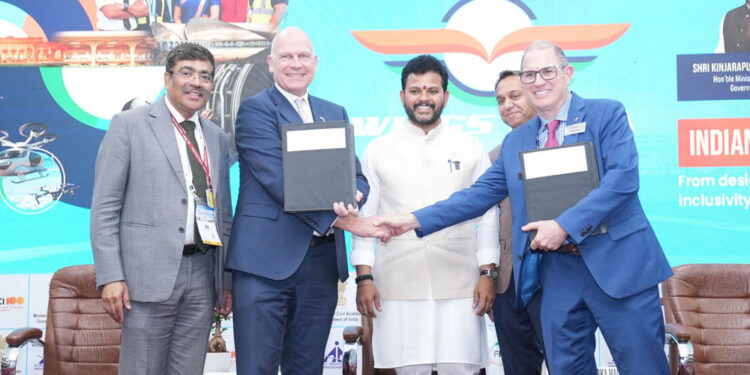 La signature de l'accord avec Boeing lors du salon Wings India 2026. © Air India