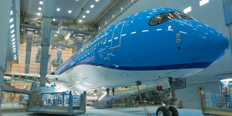 © KLM