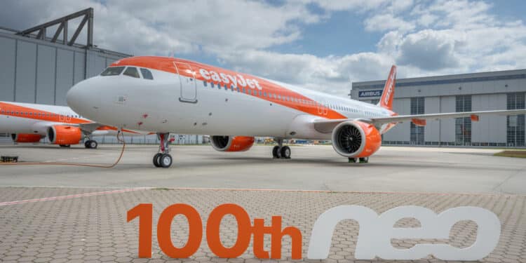© easyJet