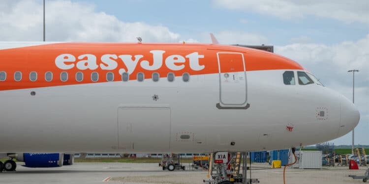 © easyJet