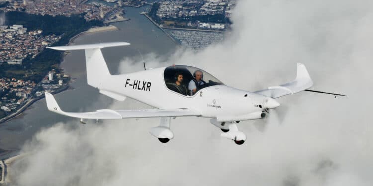 © Elixir Aircraft