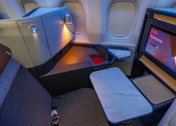 © American Airlines