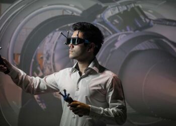 Adrien Daste / Safran - 25/11/2016 / Virtual reality room - Simulation of maintenance and accessibility operations Safran Nacelles chose ESI’s Virtual Reality solution IC.IDO to conduct process design reviews and validation