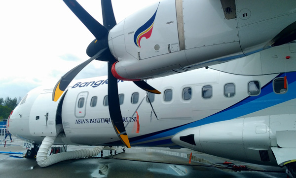Un ATR 72-600 exposé sur le statique du salon aéronautique de Singapour en février dernier. photo © Le Journal de l'Aviation - tous droits réservés