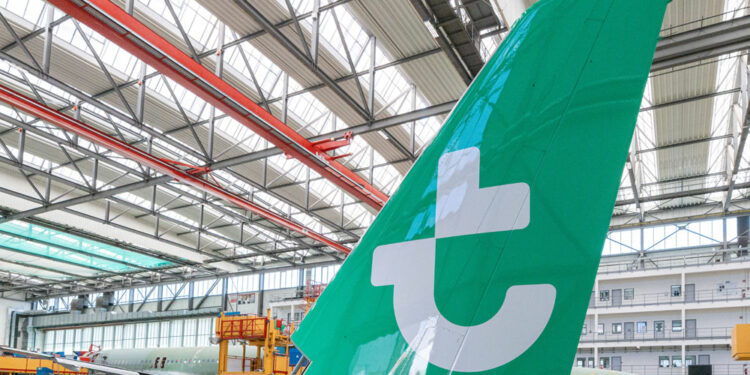 Sur la nouvelle livrée de Transavia, le "t" du logo ne sera plus intégré dans un cercle sur l'empennage. © Airbus