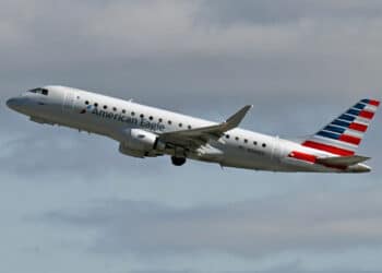 Un Embraer 175 de SkyWest opéré pour le compte d'American Airlines. Photo © Le Journal de l'Aviation - tous droits réservés