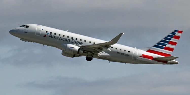 Un Embraer 175 de SkyWest opéré pour le compte d'American Airlines. Photo © Le Journal de l'Aviation - tous droits réservés