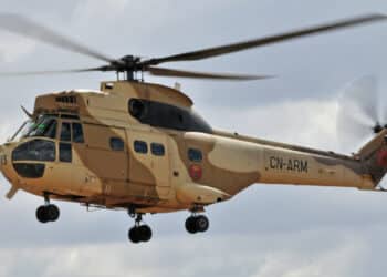 Un hélicoptère Puma des Forces Royales Air marocaines (FRA). Photo © Le Journal de l'Aviation - tous droits réservés