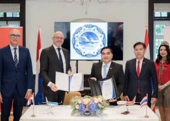 La cérémonie de signature a eu lieu le 15 septembre à la résidence de l'ambassade des Pays-Bas à Bangkok. Photo © AFI KLM E&M