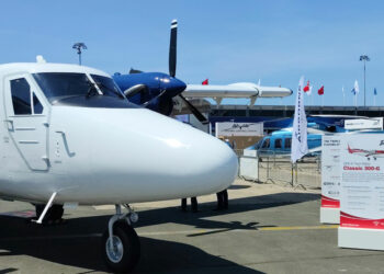 De Havilland Canada avait apporté le premier Twin Otter 3006-G de série au salon du Bourget en juin dernier. Cet exemplaire est destiné à la compagnie suisse Zimex. © Le Journal de l'Aviation - tous droits réservés