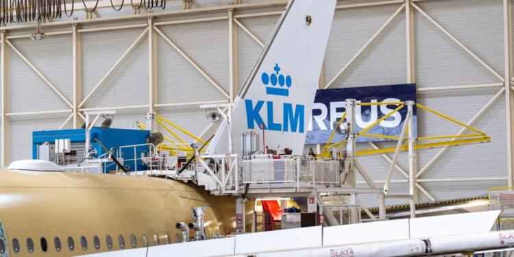 Photo Copyright Simone Chellini, Airways Magazine via KLM