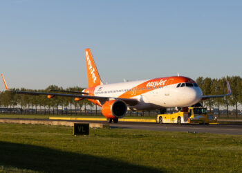 © easyJet