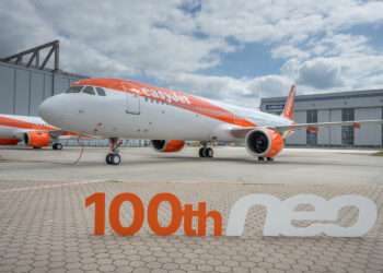 © easyJet