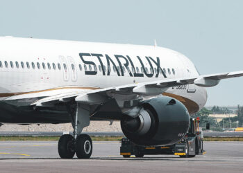 © Starlux